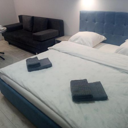 Apartament Yescity! Uzhhorod Exterior foto